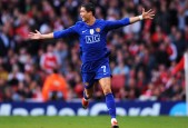 爱游戏平台-巅峰对决！莱万多夫斯基与德布劳内联手激战SKT，50分钟鏖战比分领先却悬念迭起